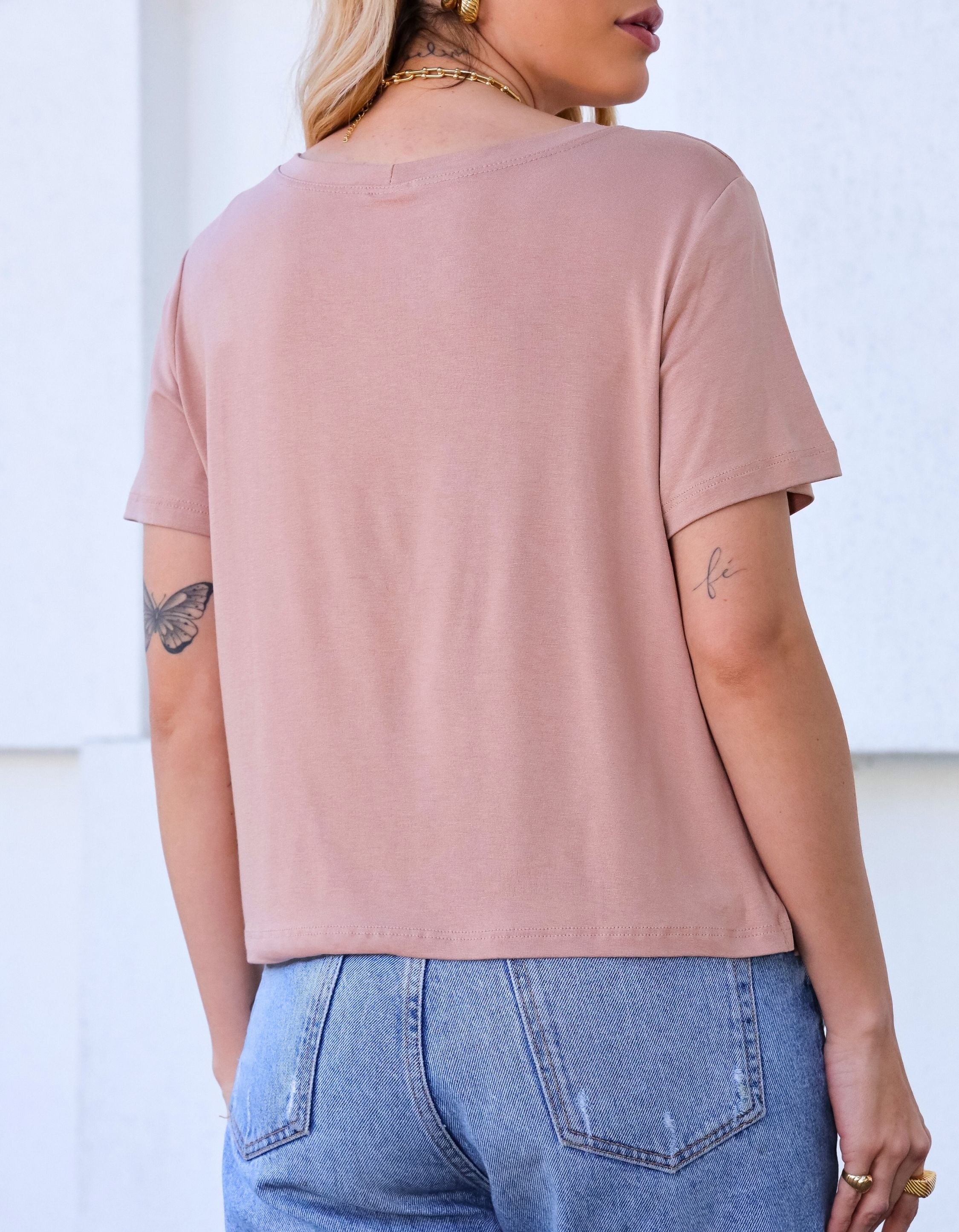 Blusa Malha de Viscose Gola Canoa