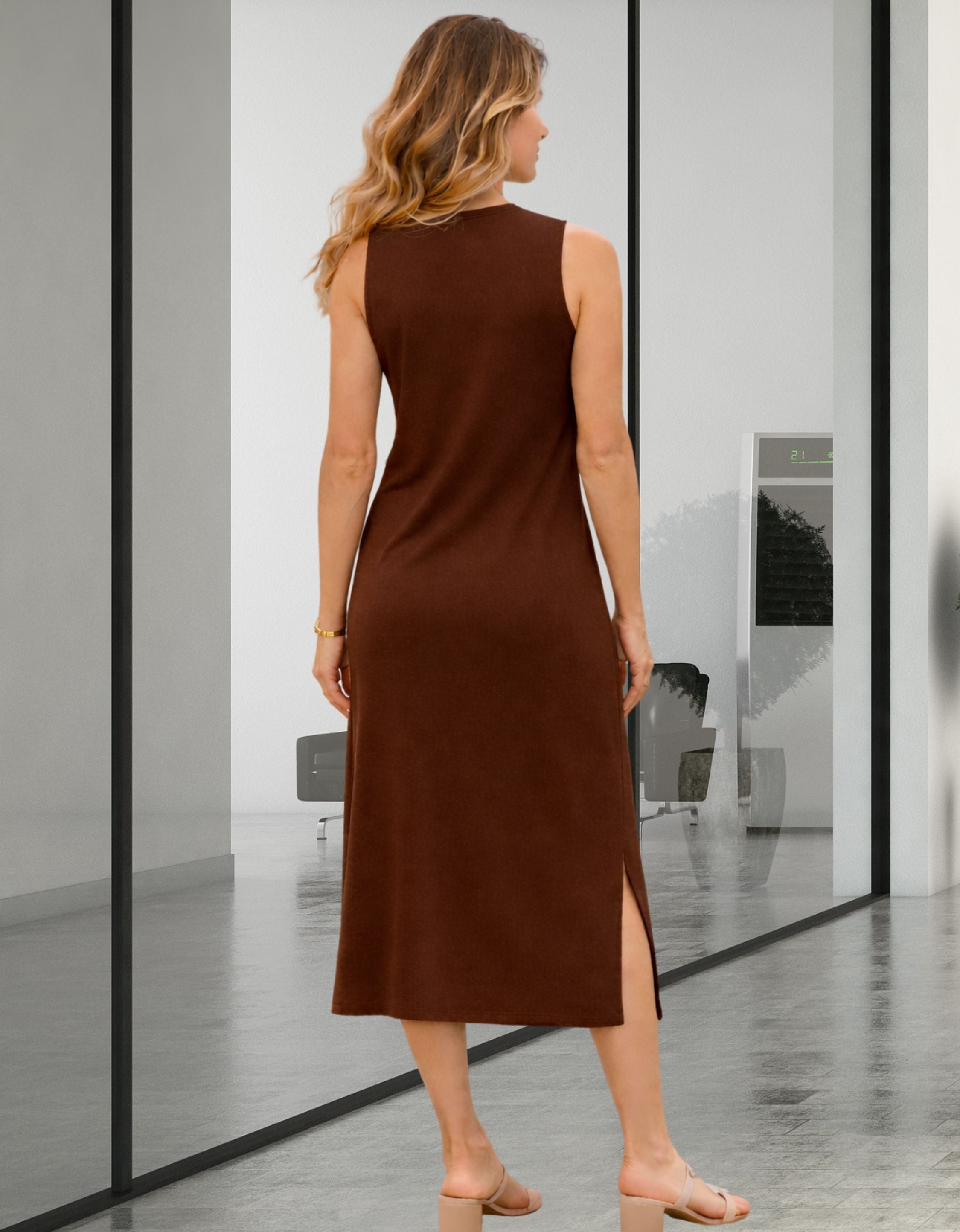 Vestido Midi Malha de Viscose com Fenda Lateral