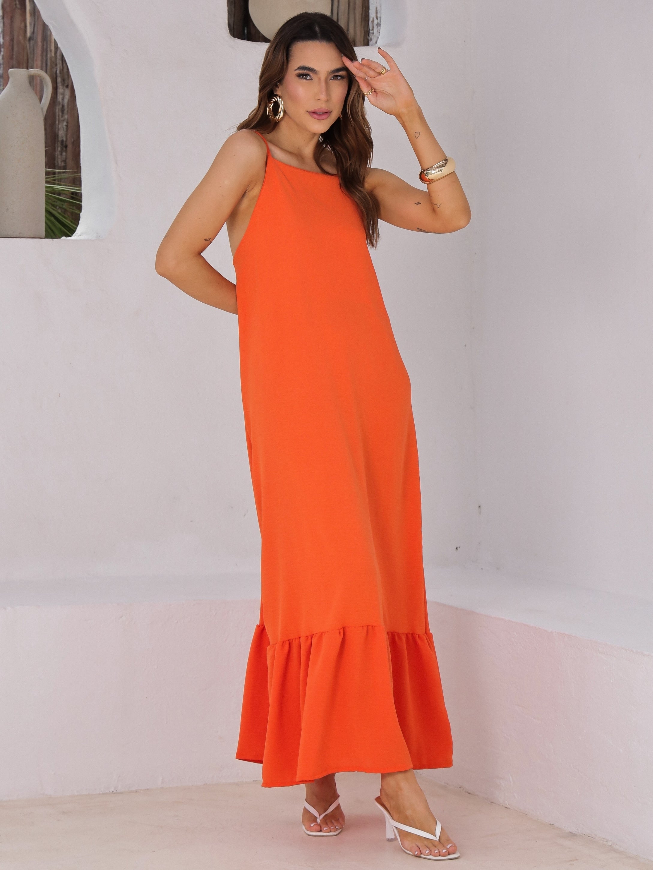 Vestido Longo em Crepe com Alças Reguláveis