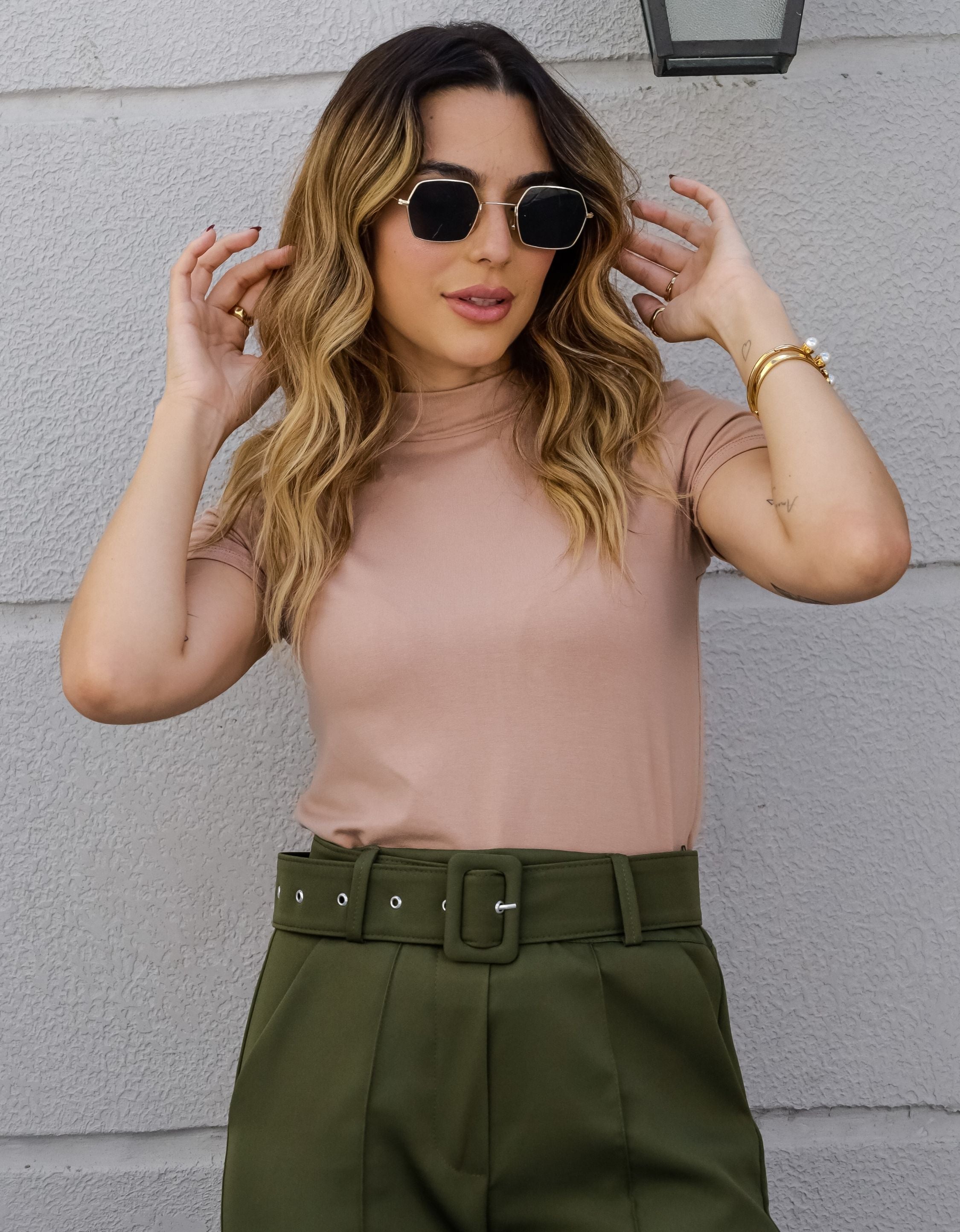 Blusa Gola Alta Com Mangas Malha de Viscose