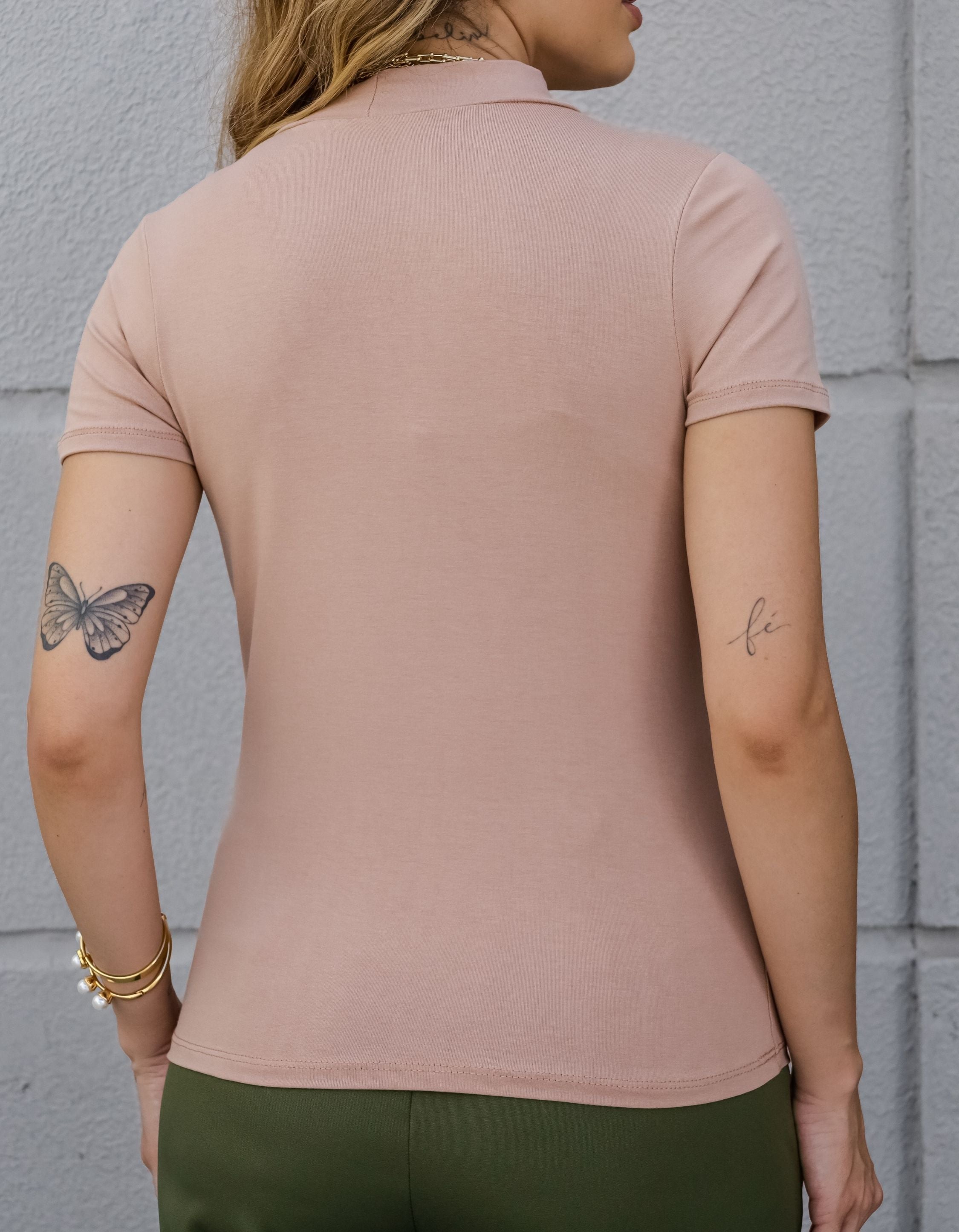 Blusa Gola Alta Com Mangas Malha de Viscose