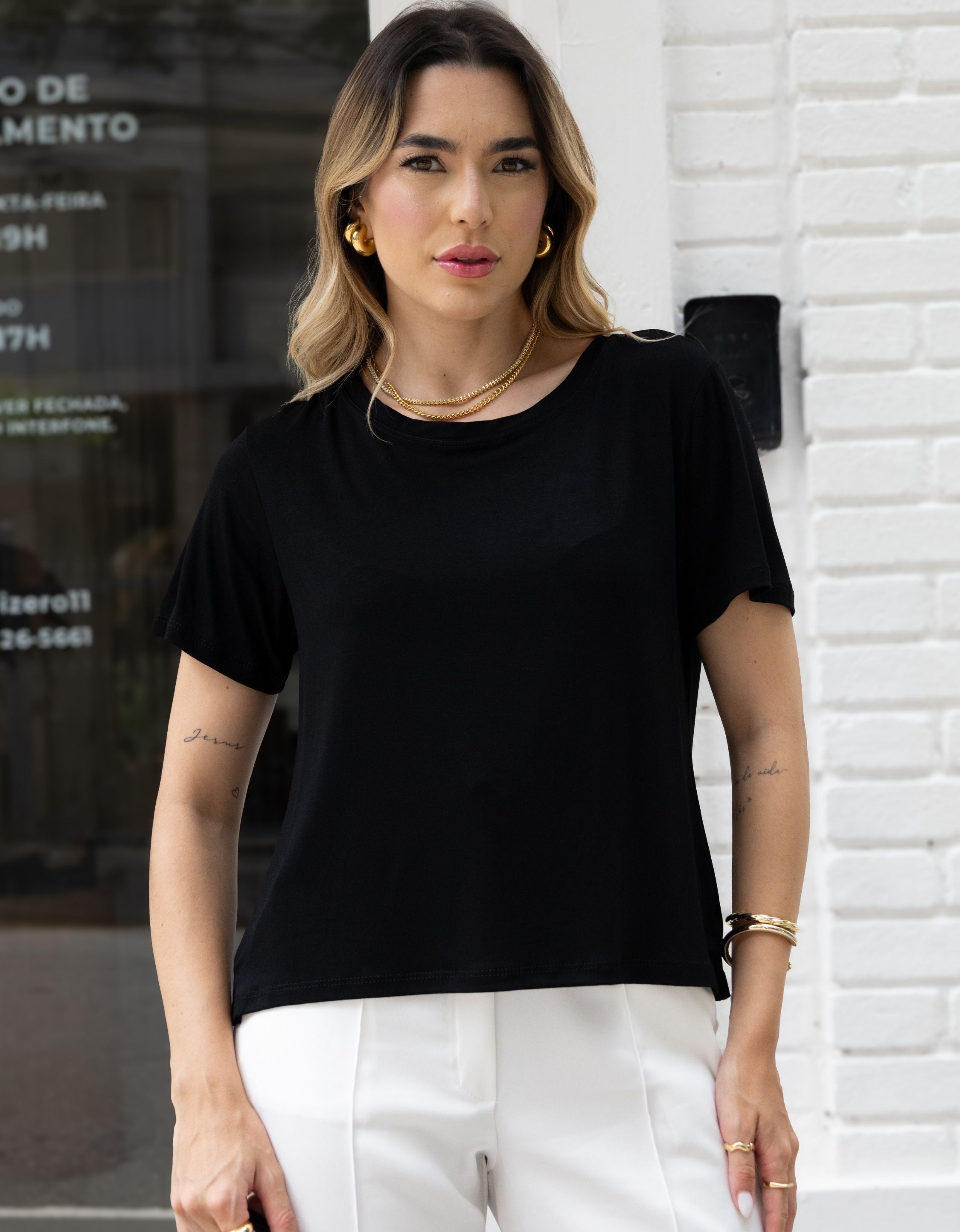 Blusa Malha de Viscose Gola Canoa