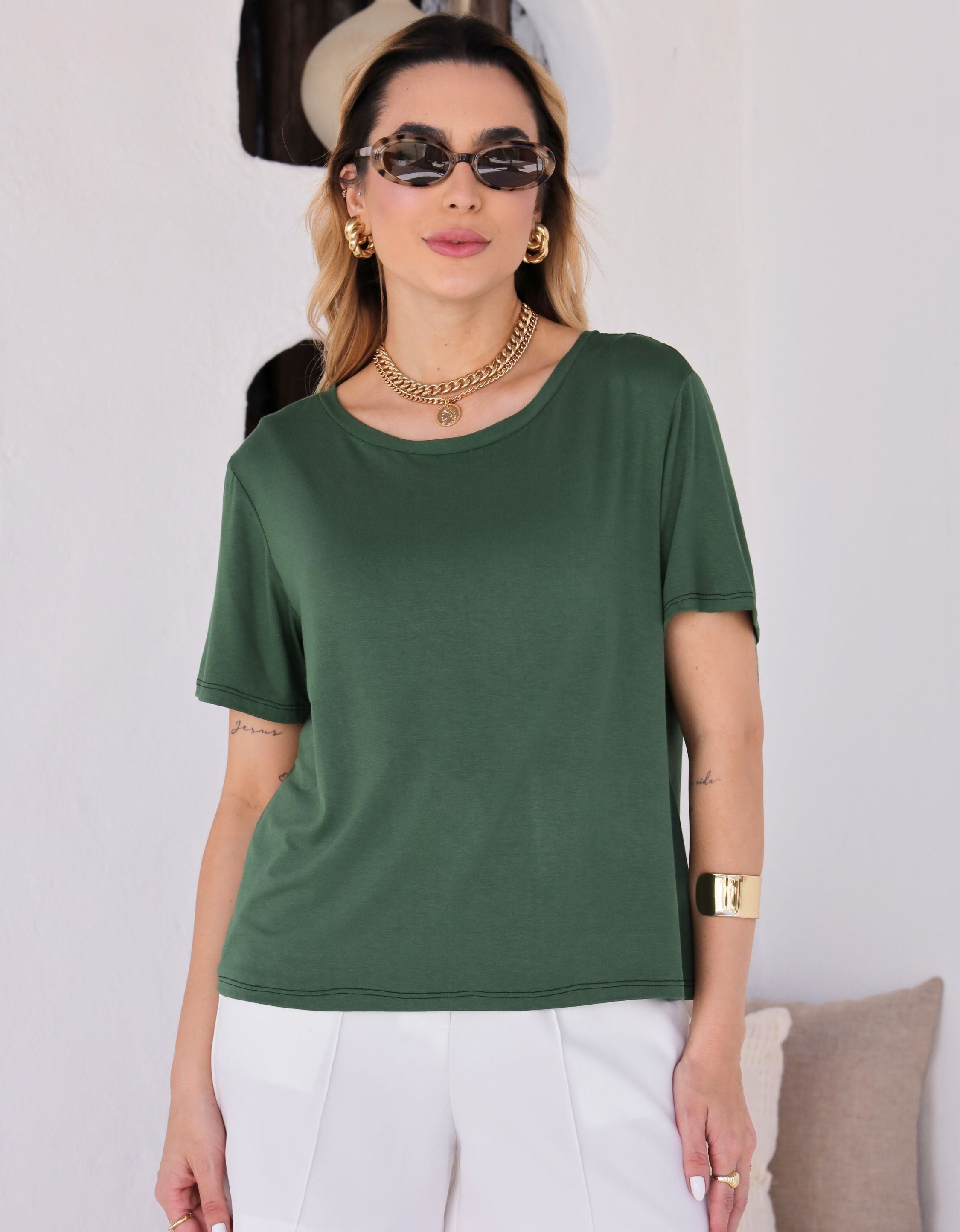 Blusa Malha de Viscose Gola Canoa