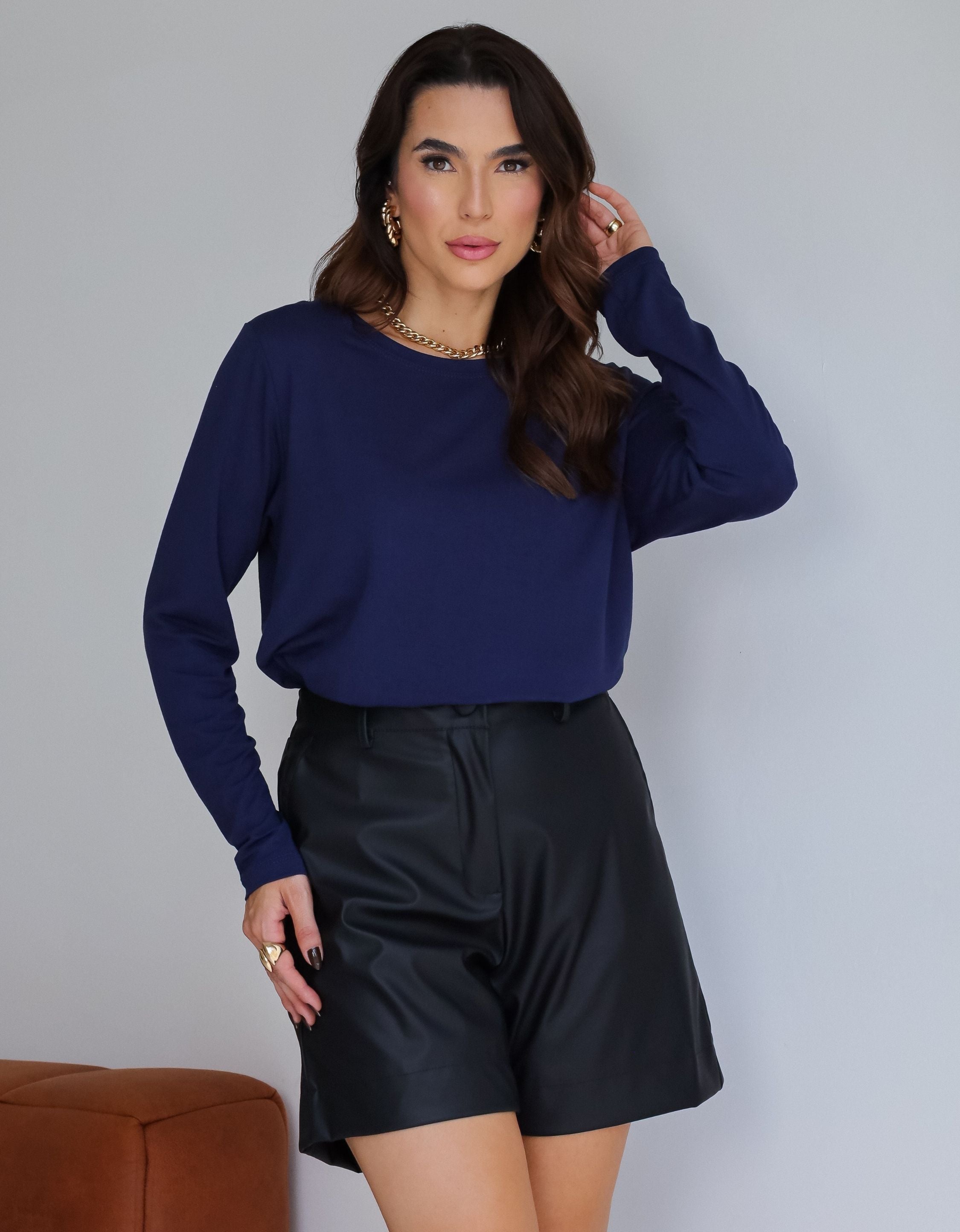 Blusa Malha de Viscose Gola Canoa Manga longa