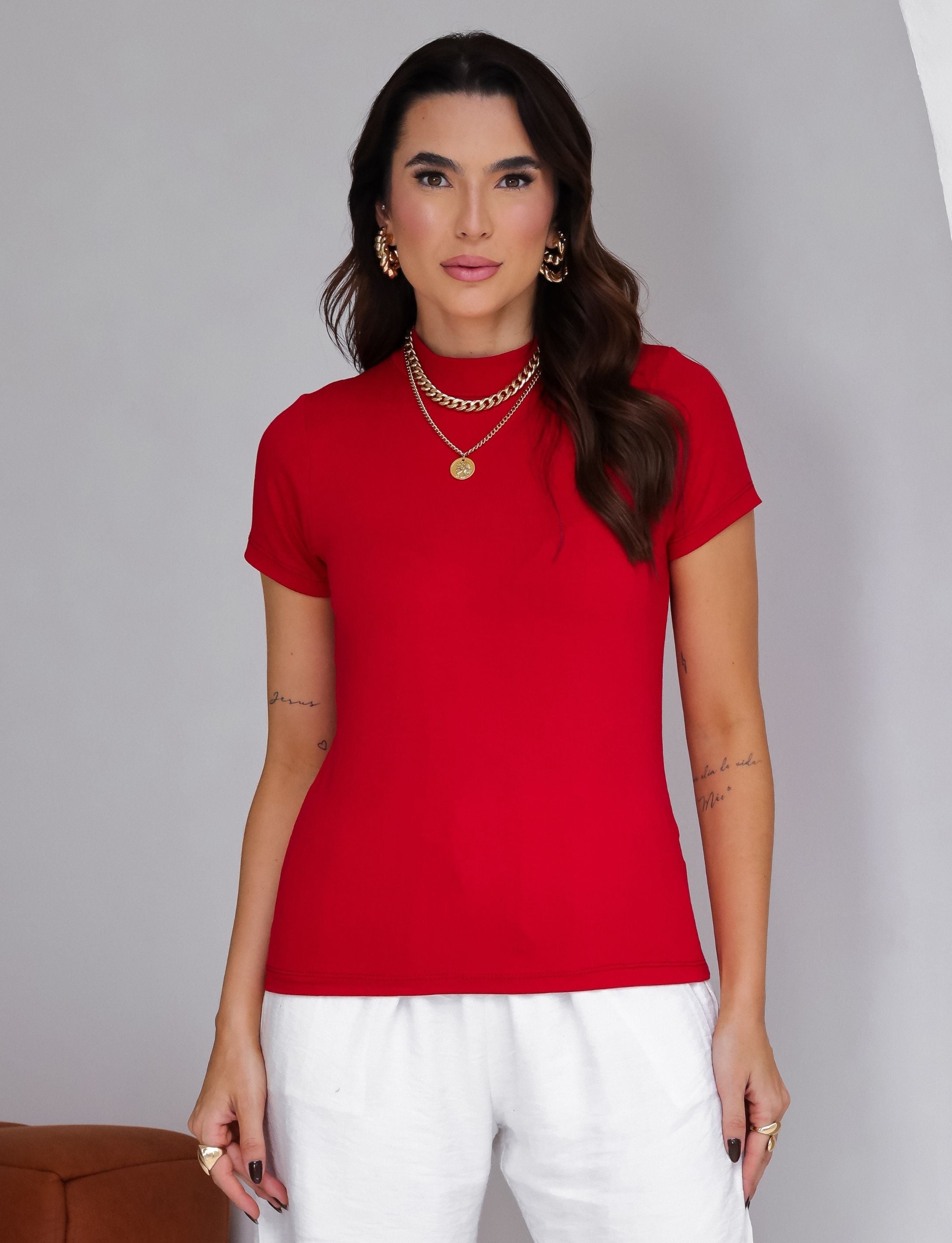Blusa Gola Alta Com Mangas Malha de Viscose
