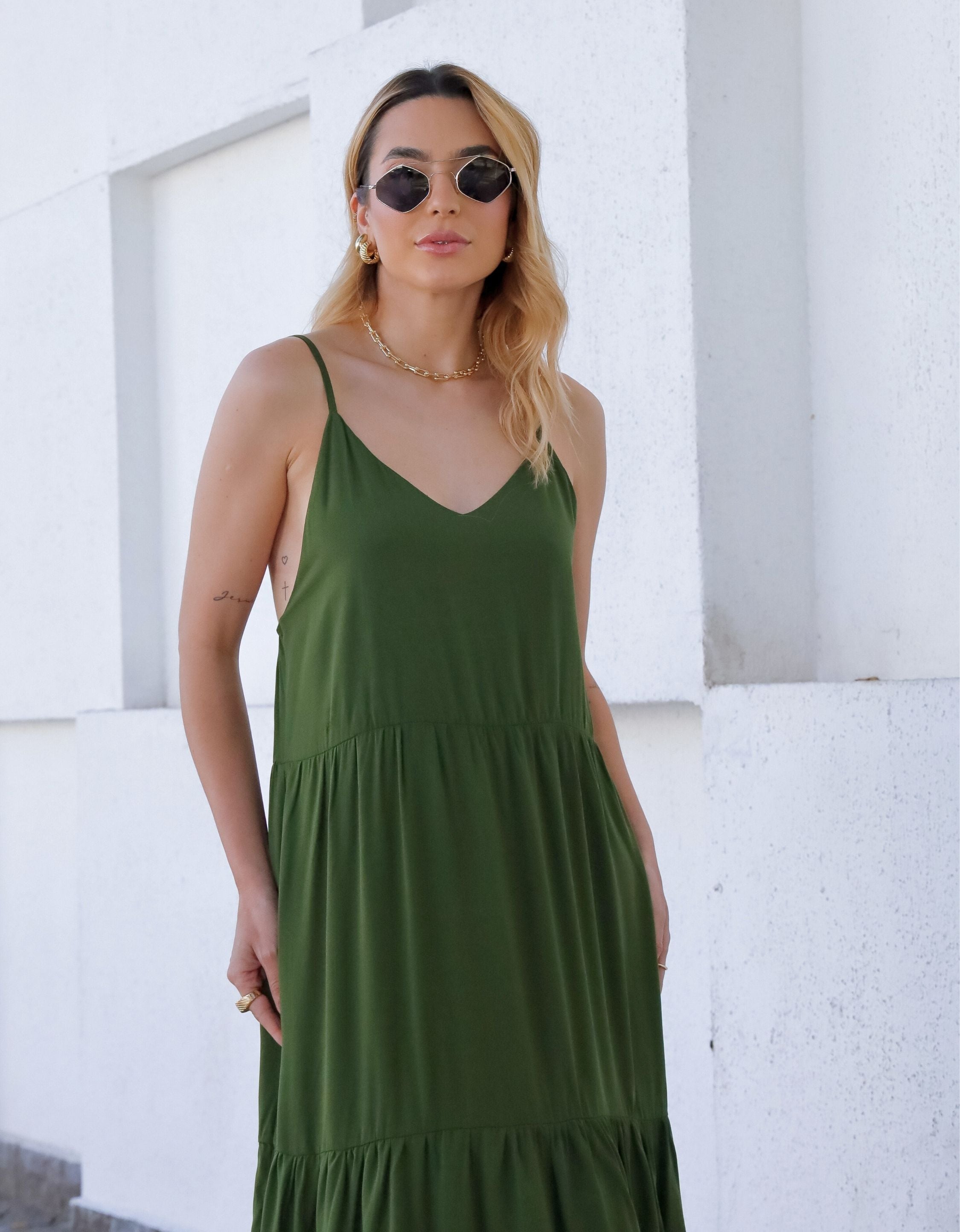 Vestido Longo Viscolinho com Alças Reguláveis