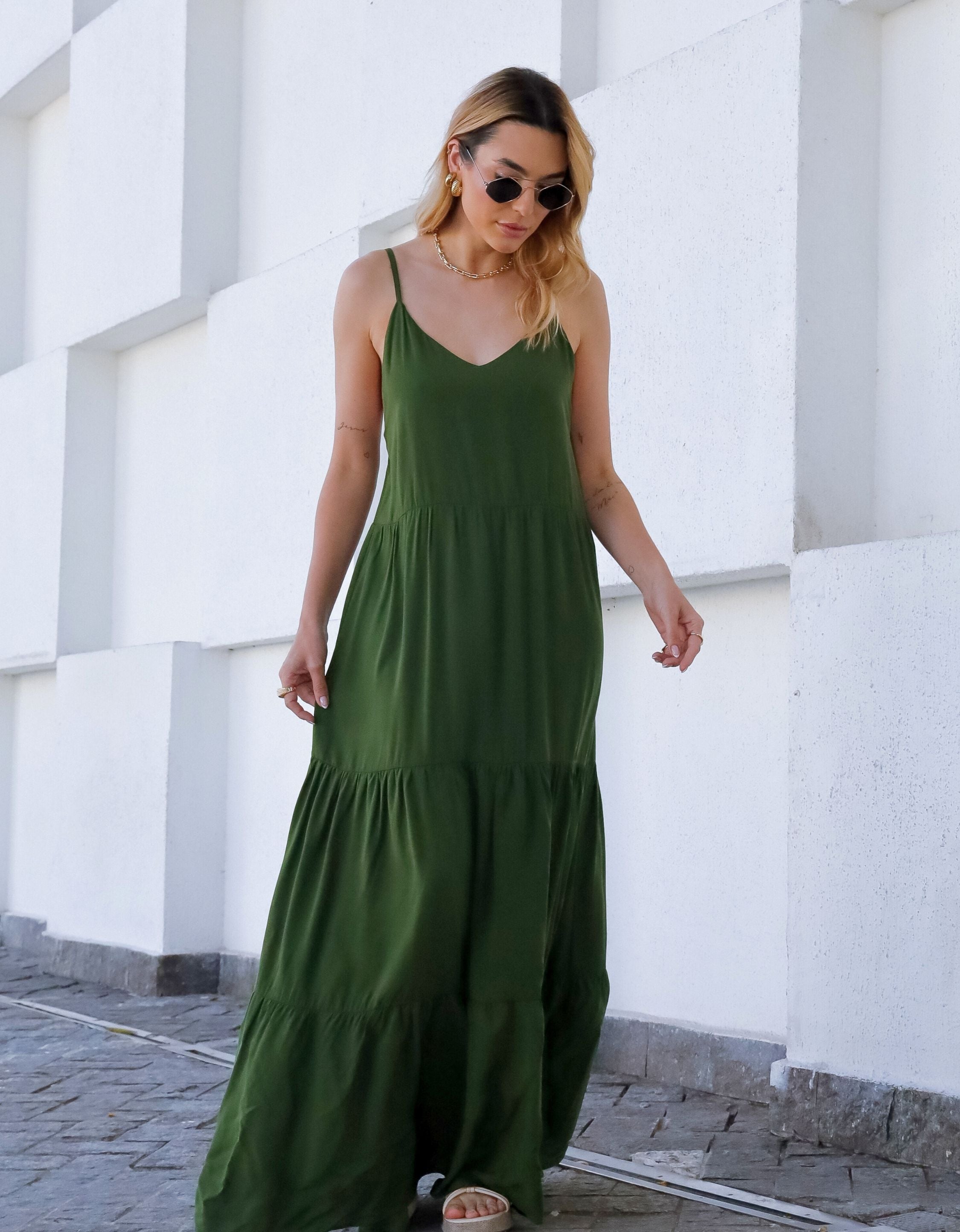 Vestido Longo Viscolinho com Alças Reguláveis
