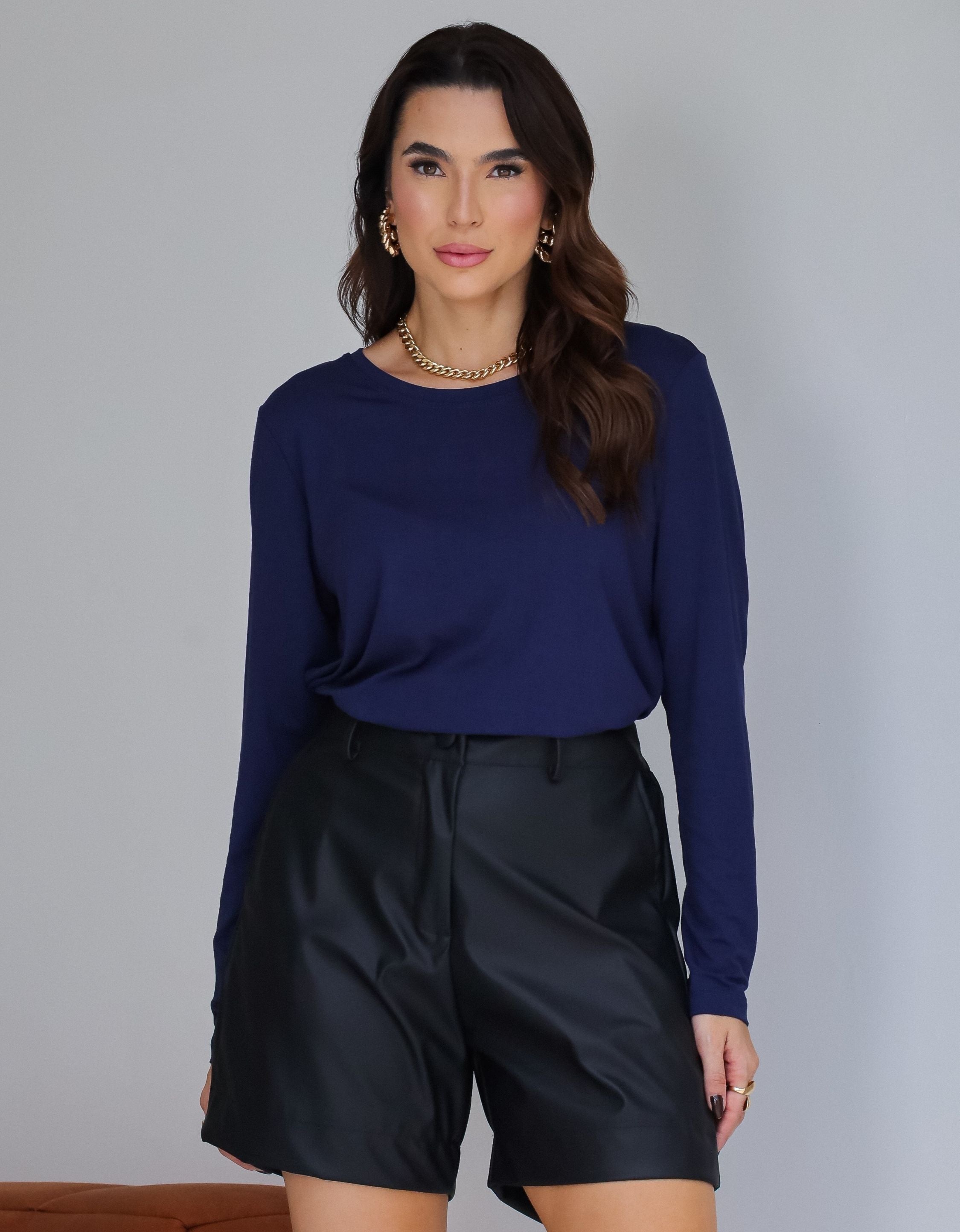 Blusa Malha de Viscose Gola Canoa Manga longa