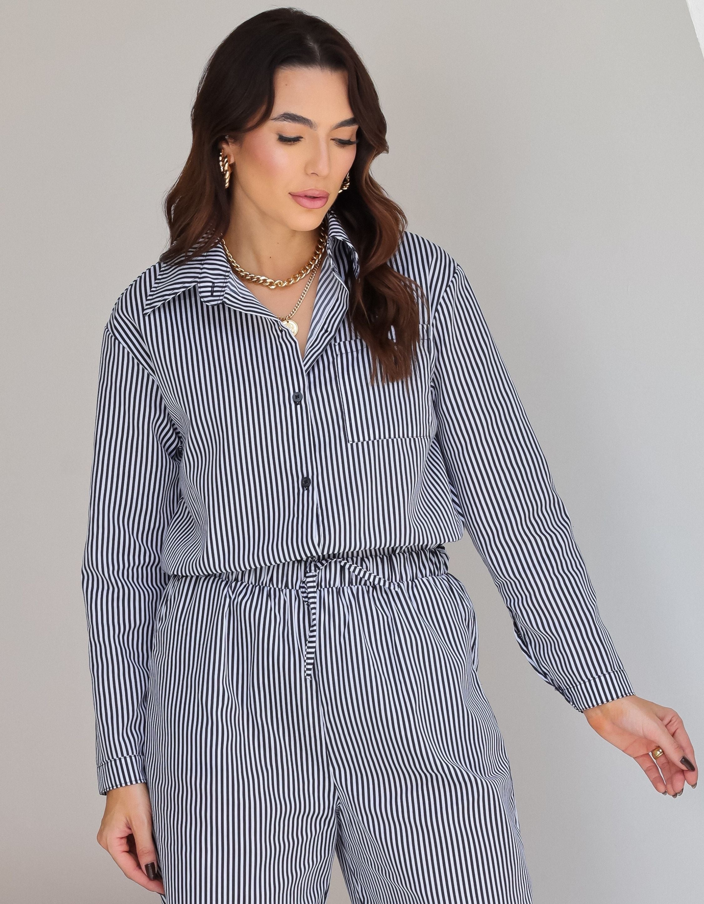 Conjunto Alfaiataria Camisa e Calça em Tricoline
