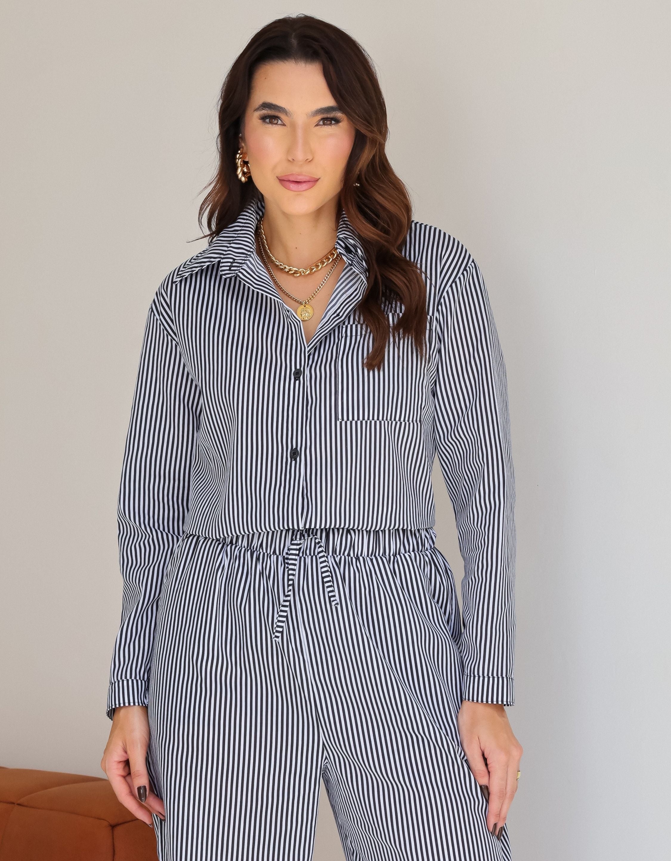 Conjunto Alfaiataria Camisa e Calça em Tricoline