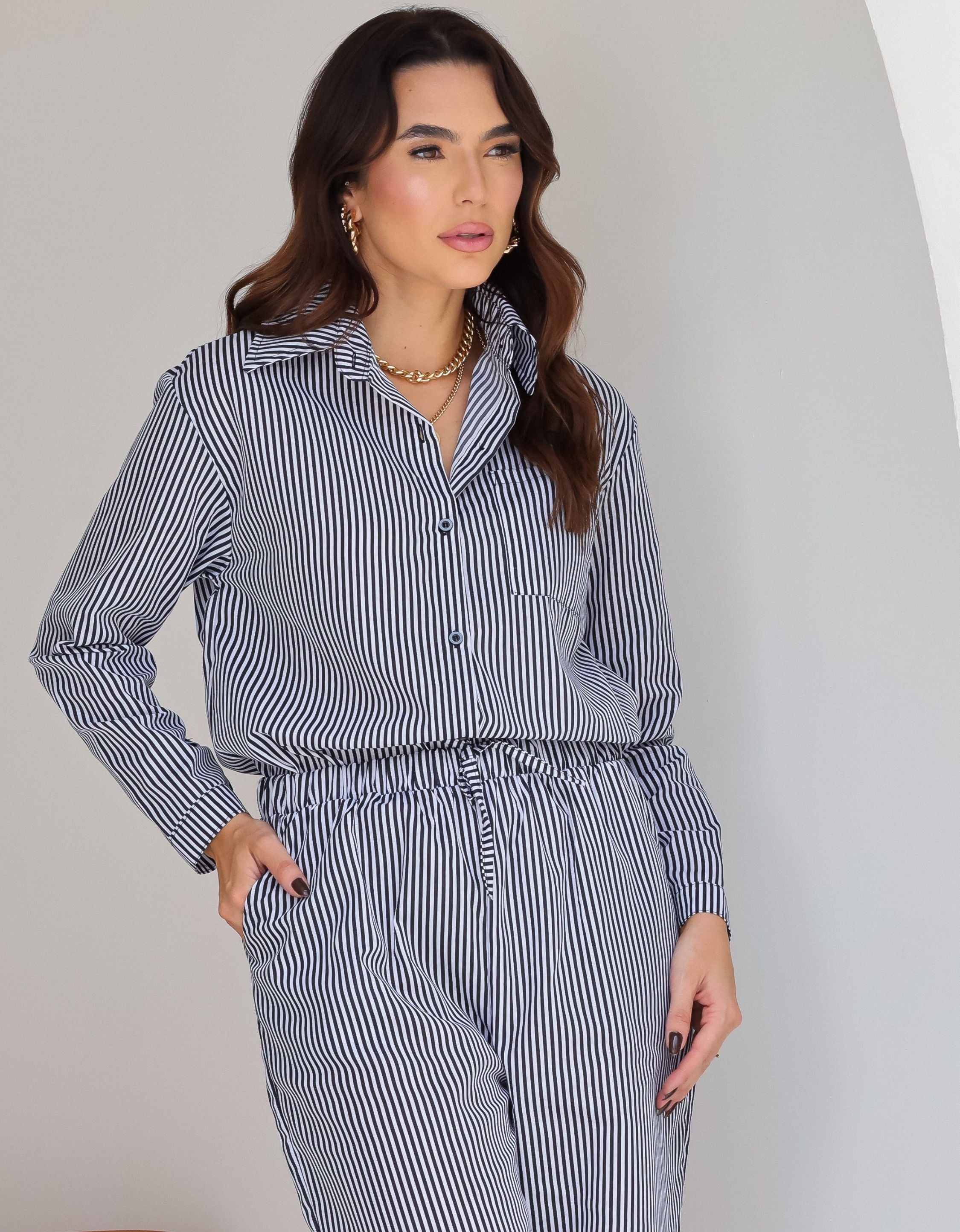 Conjunto Alfaiataria Camisa e Calça em Tricoline