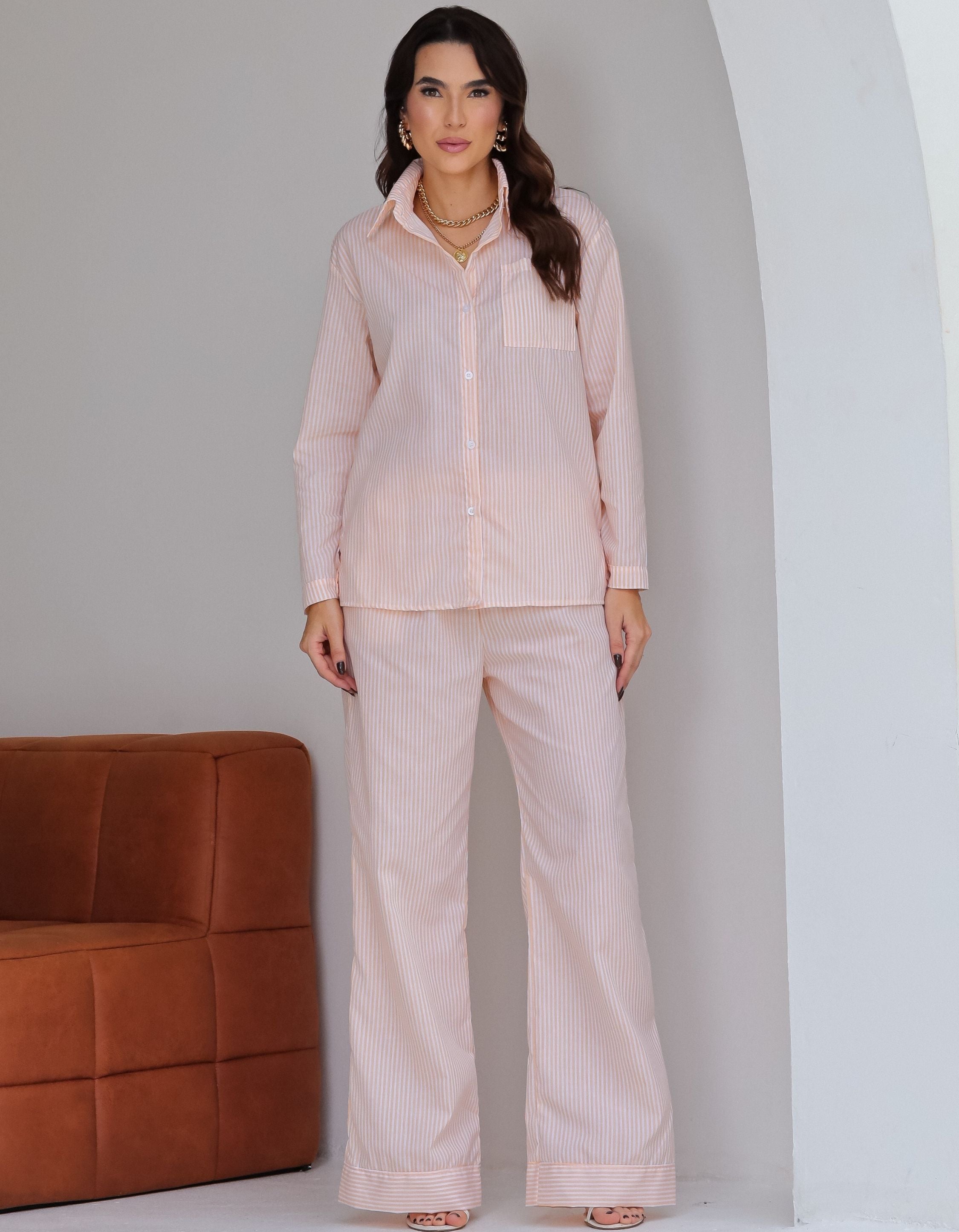 Conjunto Alfaiataria Camisa e Calça em Tricoline