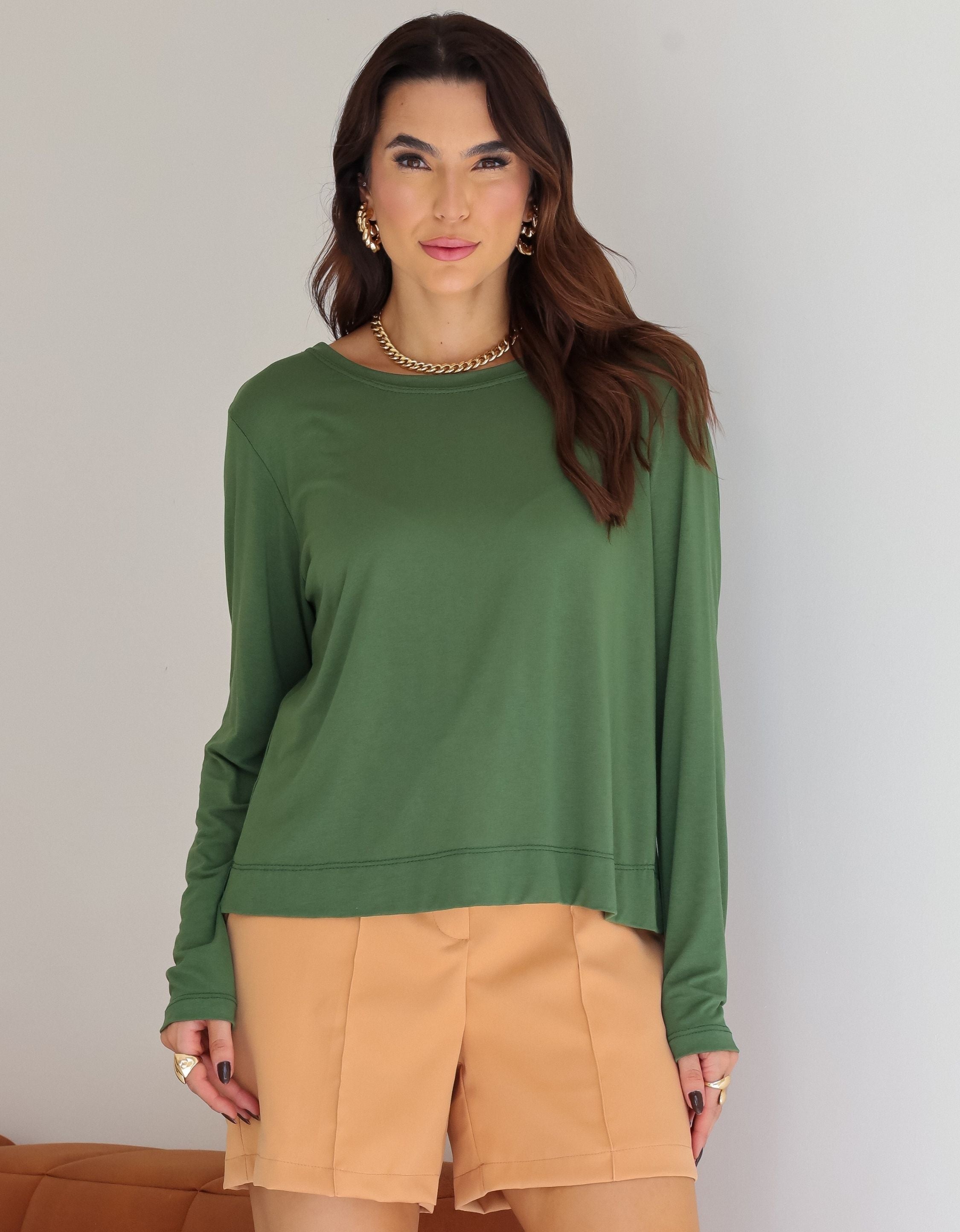 Blusa Malha de Viscose Gola Canoa Manga longa