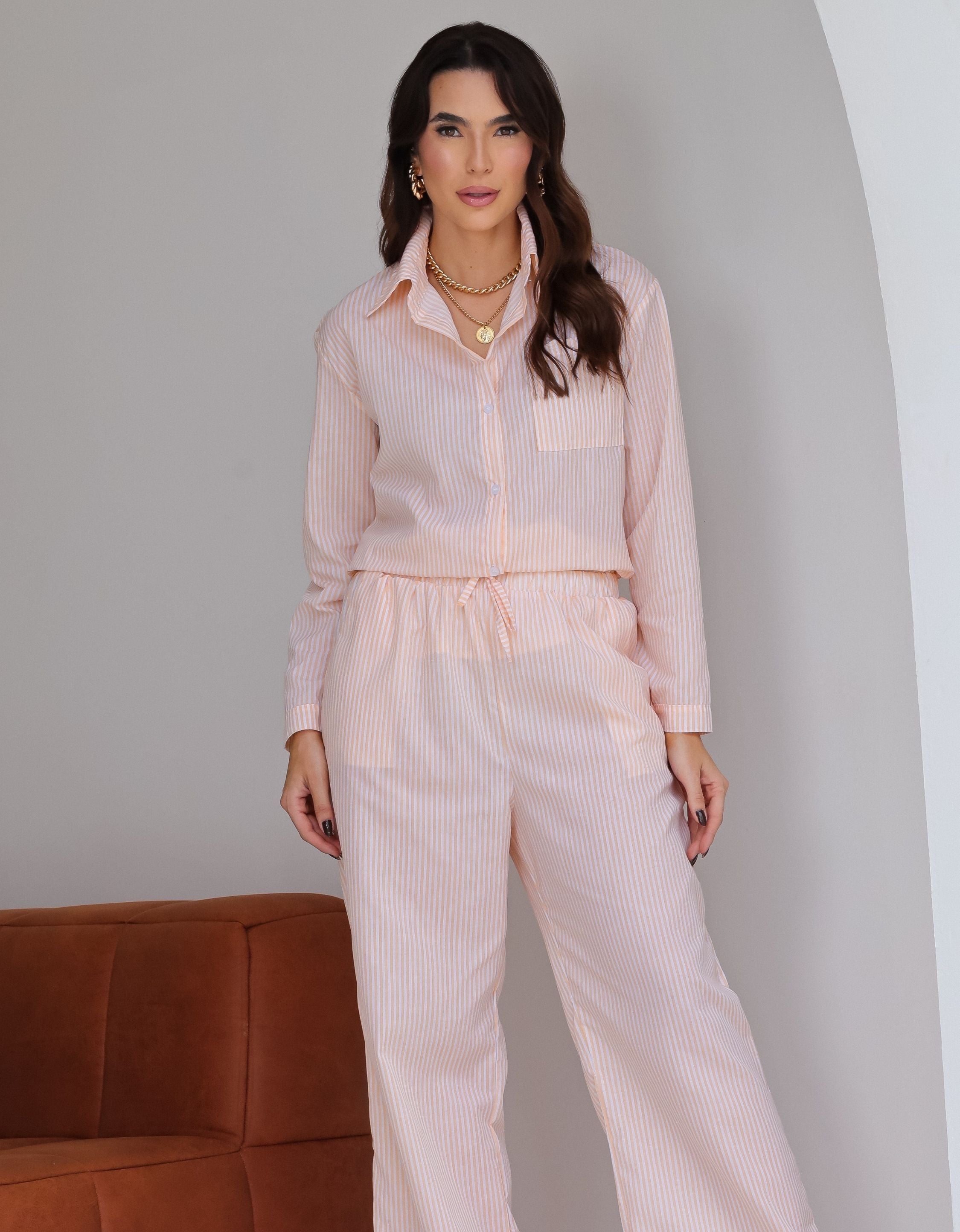 Conjunto Alfaiataria Camisa e Calça em Tricoline