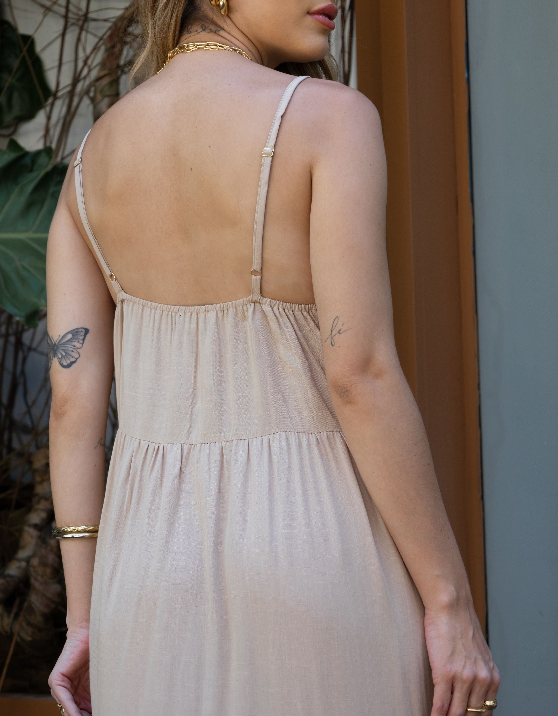 Vestido Longo Viscolinho com Alças Reguláveis