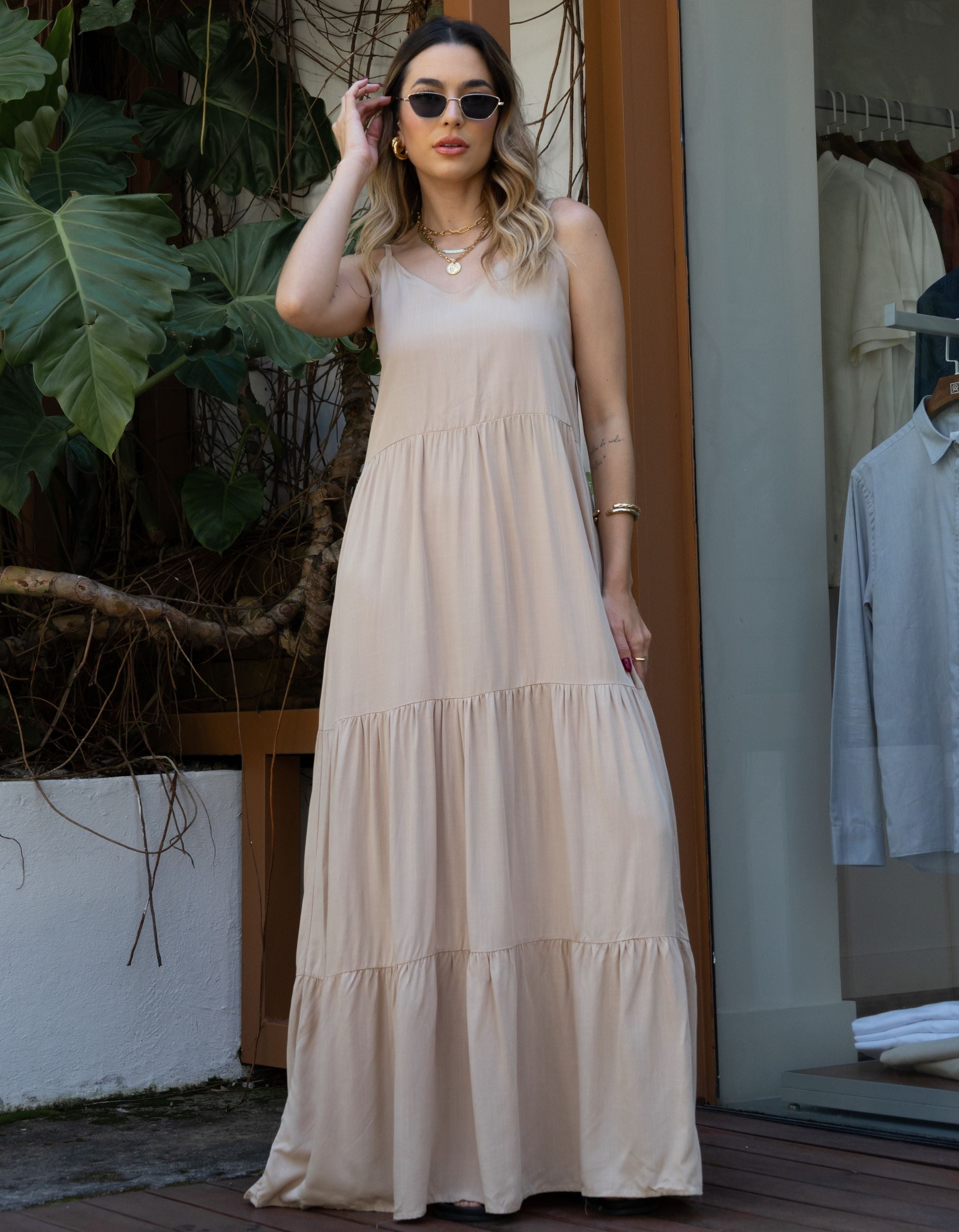 Vestido Longo Viscolinho com Alças Reguláveis