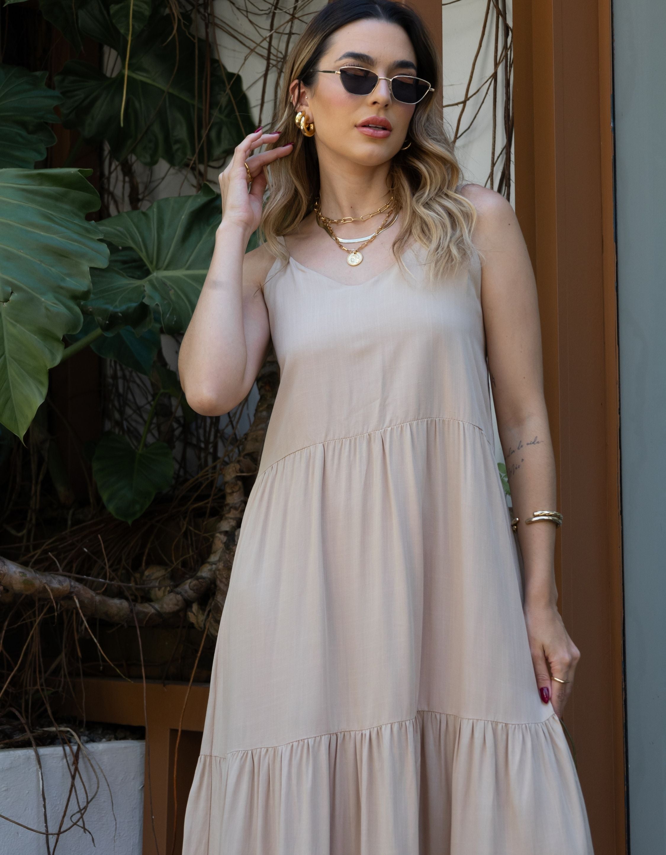Vestido Longo Viscolinho com Alças Reguláveis