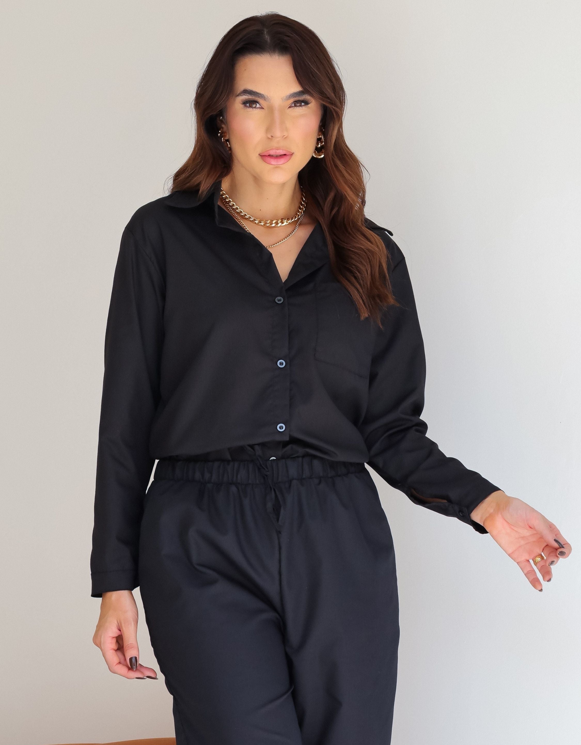 Conjunto Alfaiataria Camisa e Calça em Tricoline