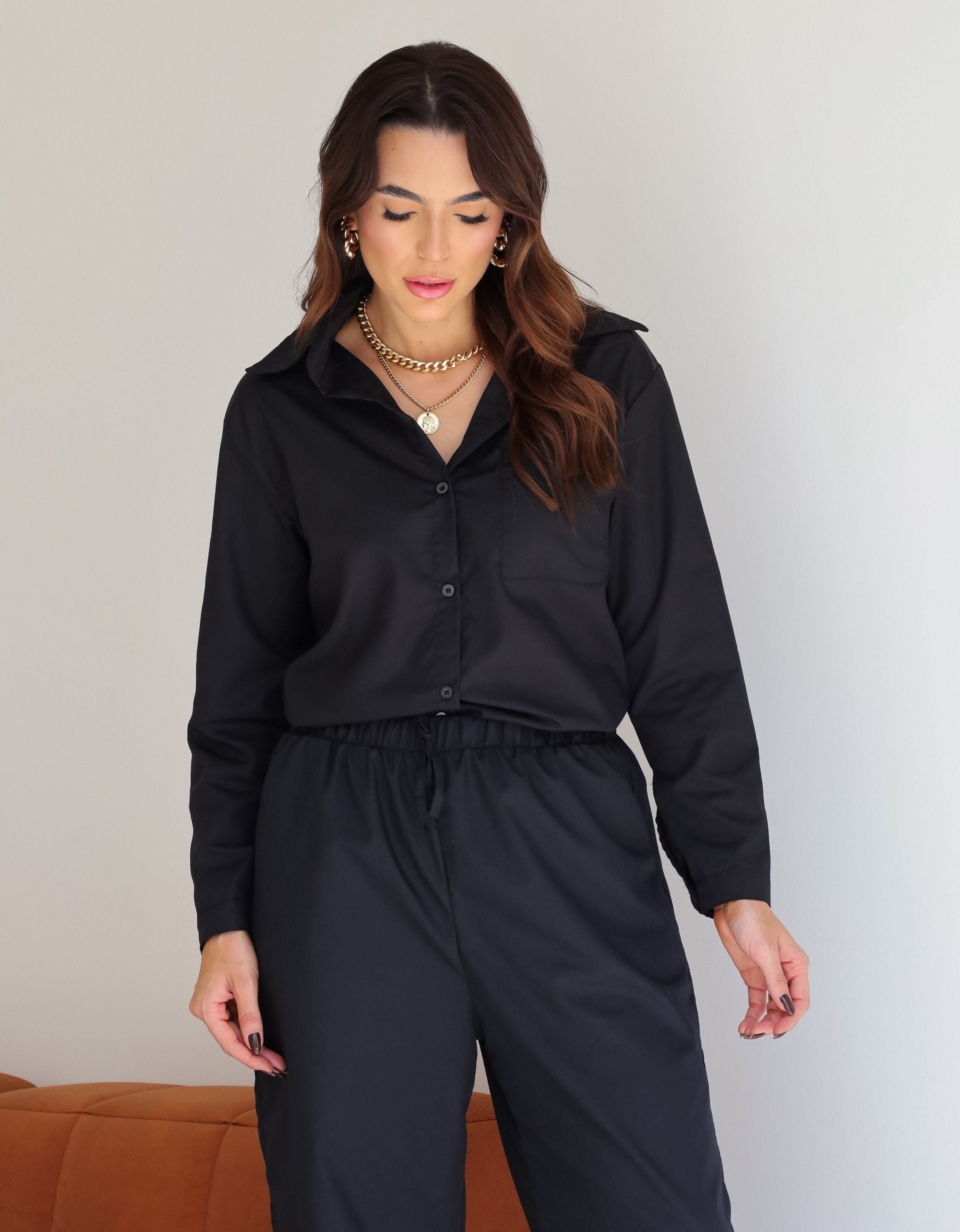 Conjunto Alfaiataria Camisa e Calça em Tricoline