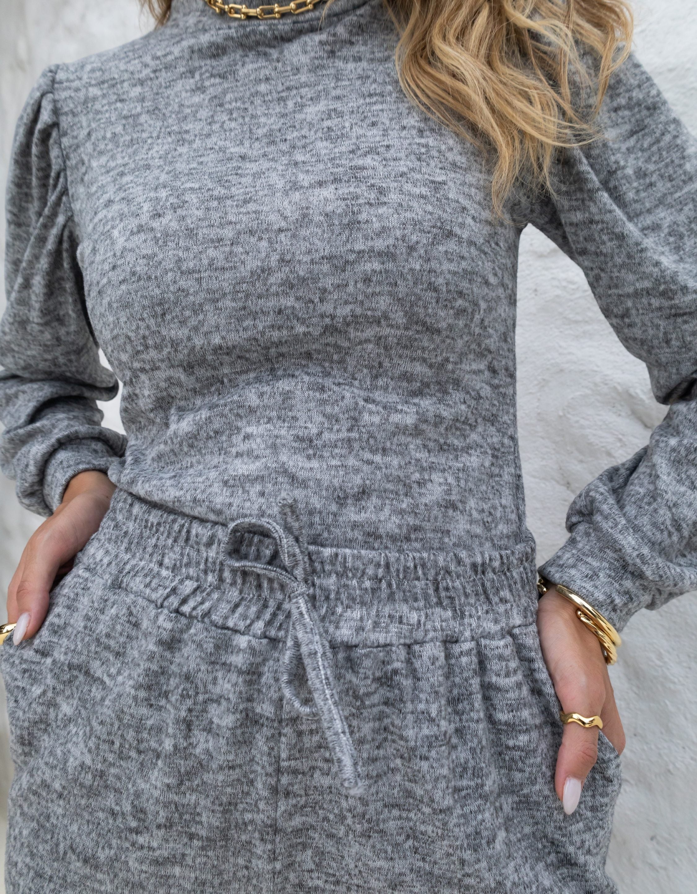 Conjunto Malha de Tricot Calça e Blusa Gola Alta