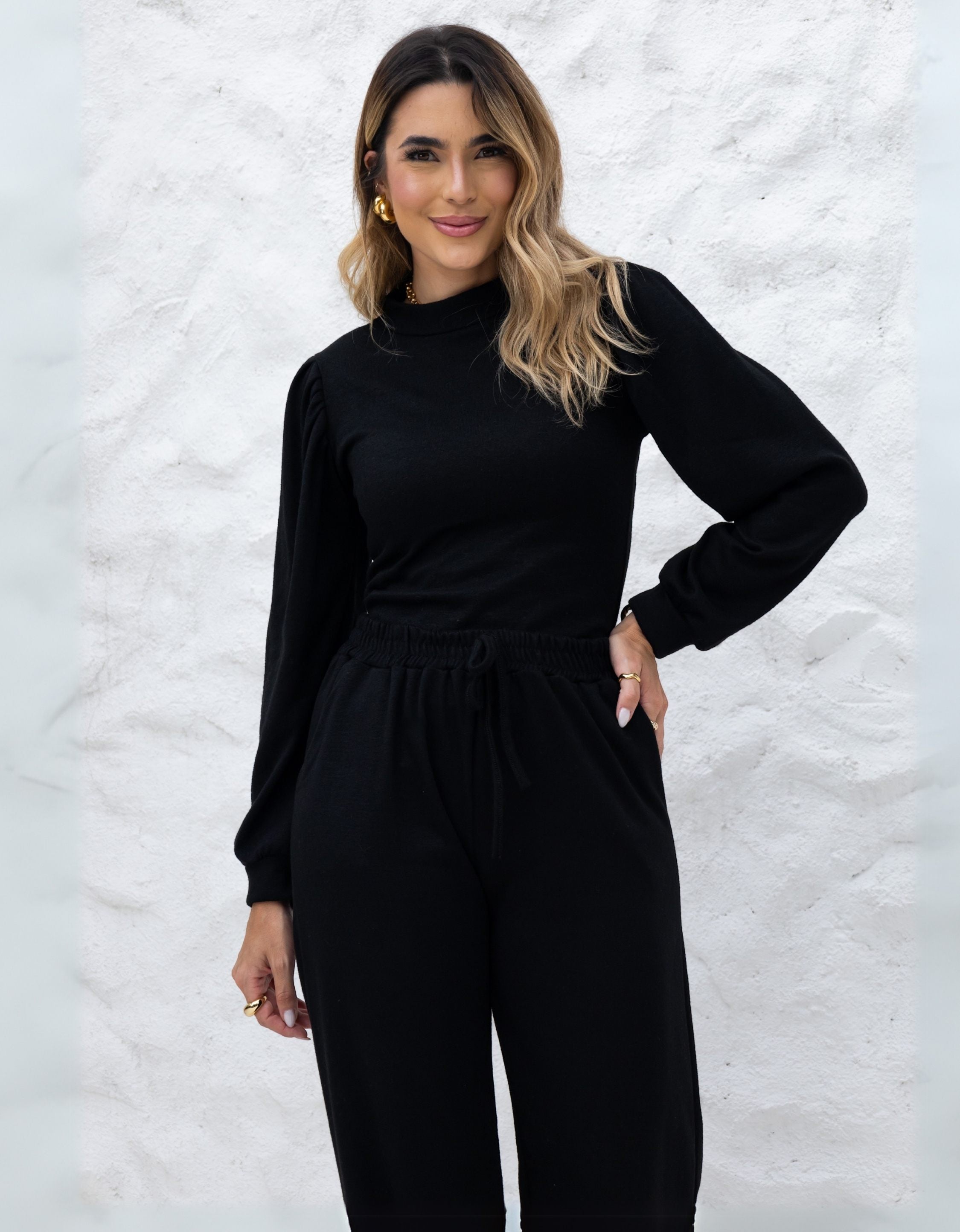 Conjunto Malha de Tricot Calça e Blusa Gola Alta