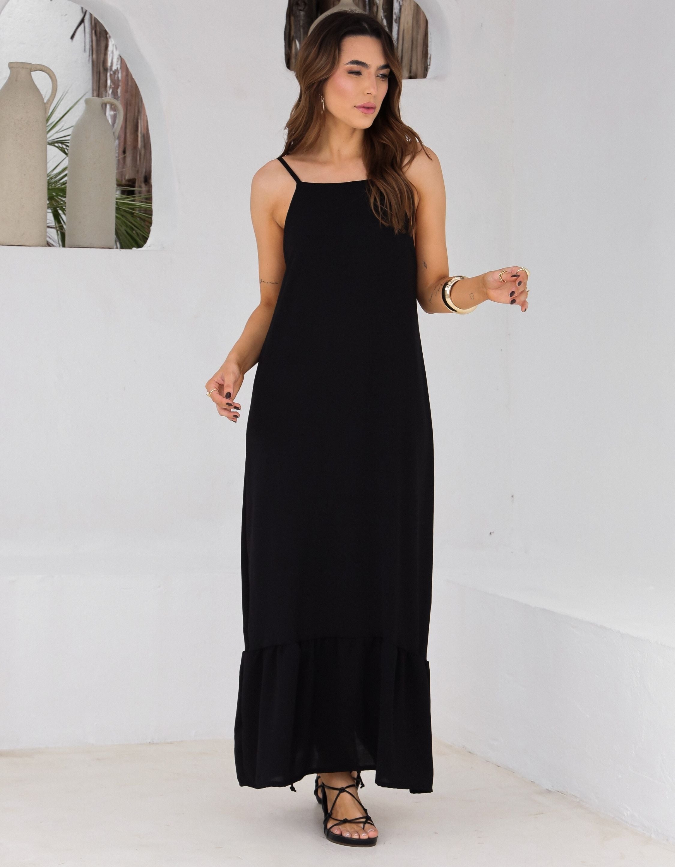 Vestido Longo em Crepe com Alças Reguláveis