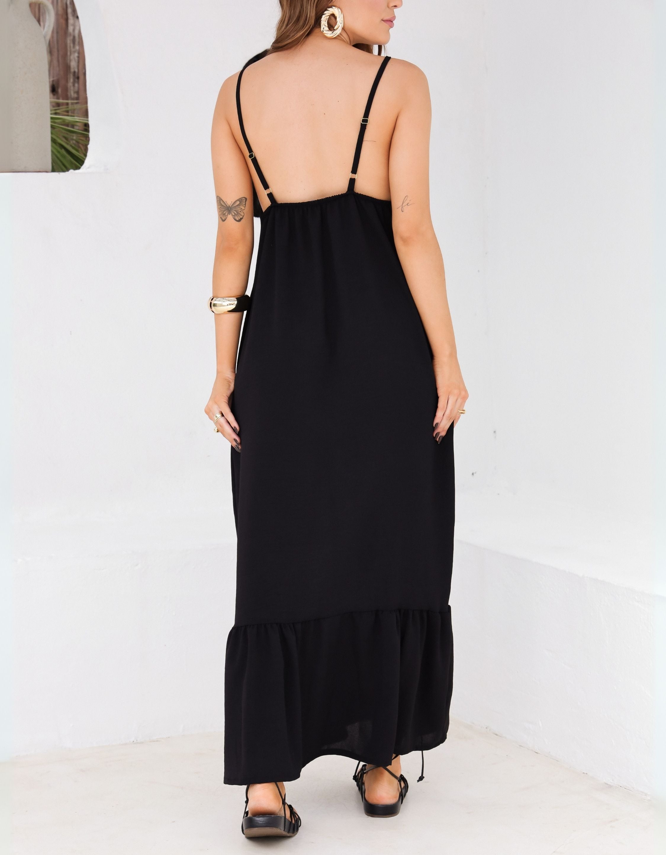 Vestido Longo em Crepe com Alças Reguláveis