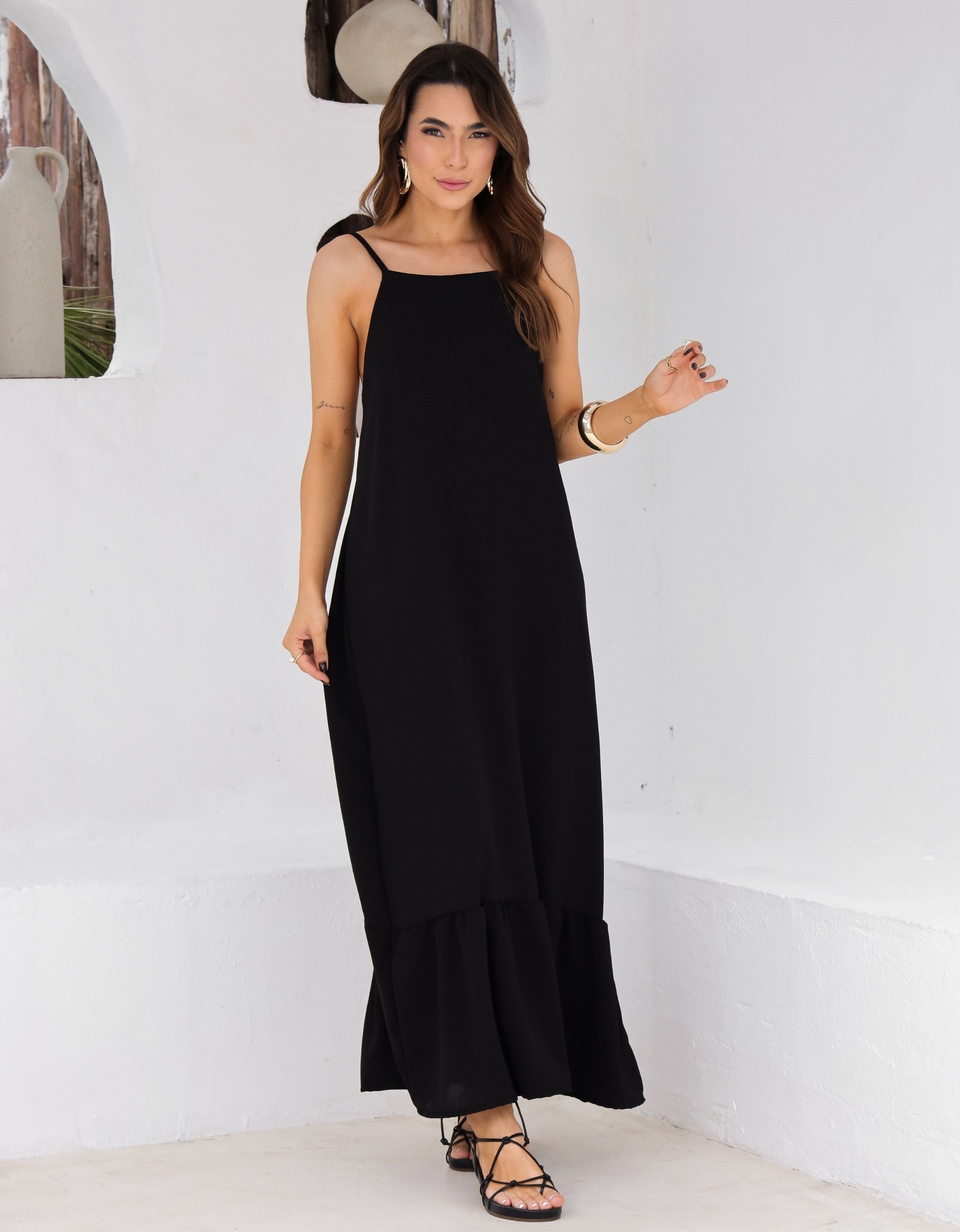 Vestido Longo em Crepe com Alças Reguláveis