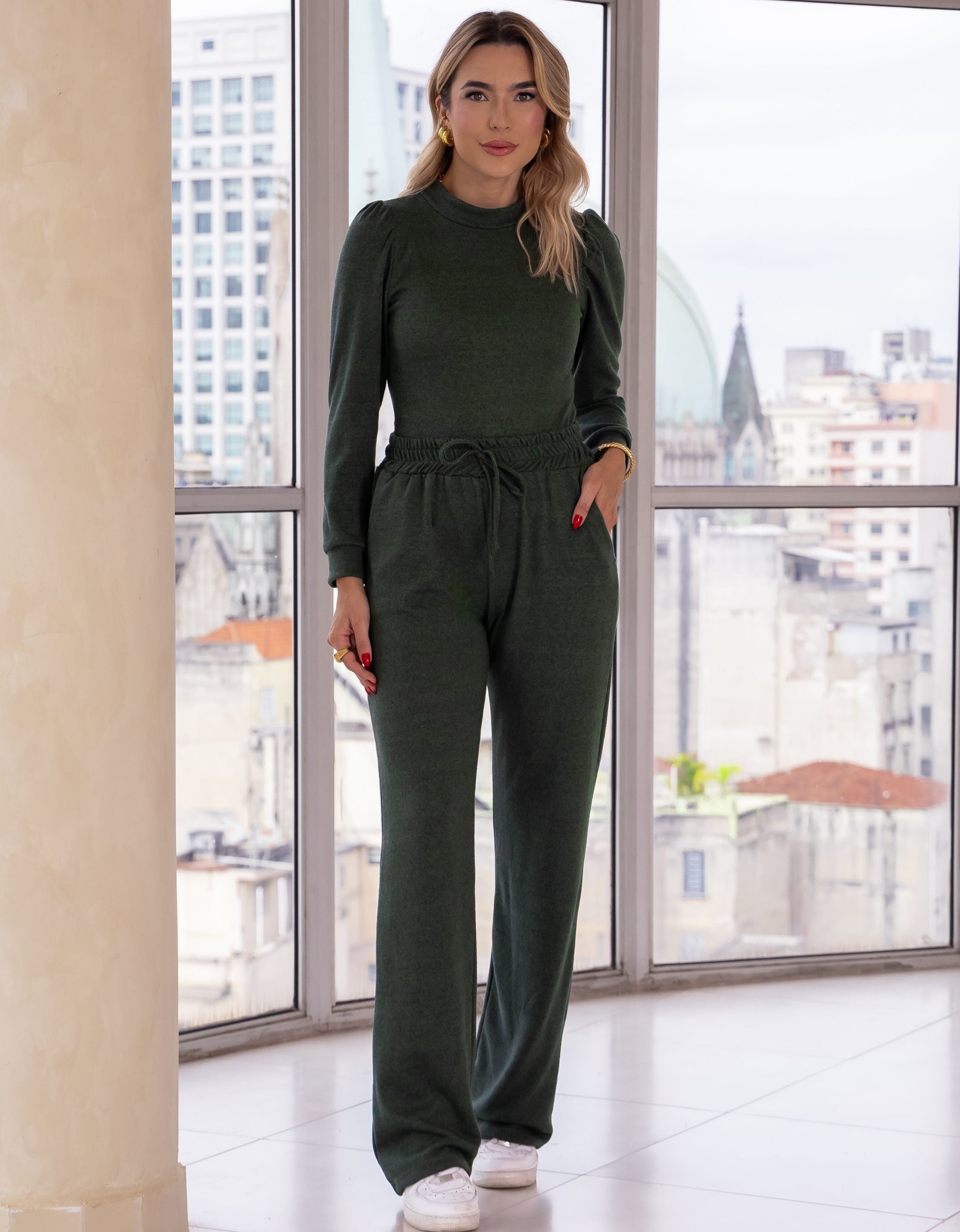 Conjunto Malha de Tricot Calça e Blusa Gola Alta