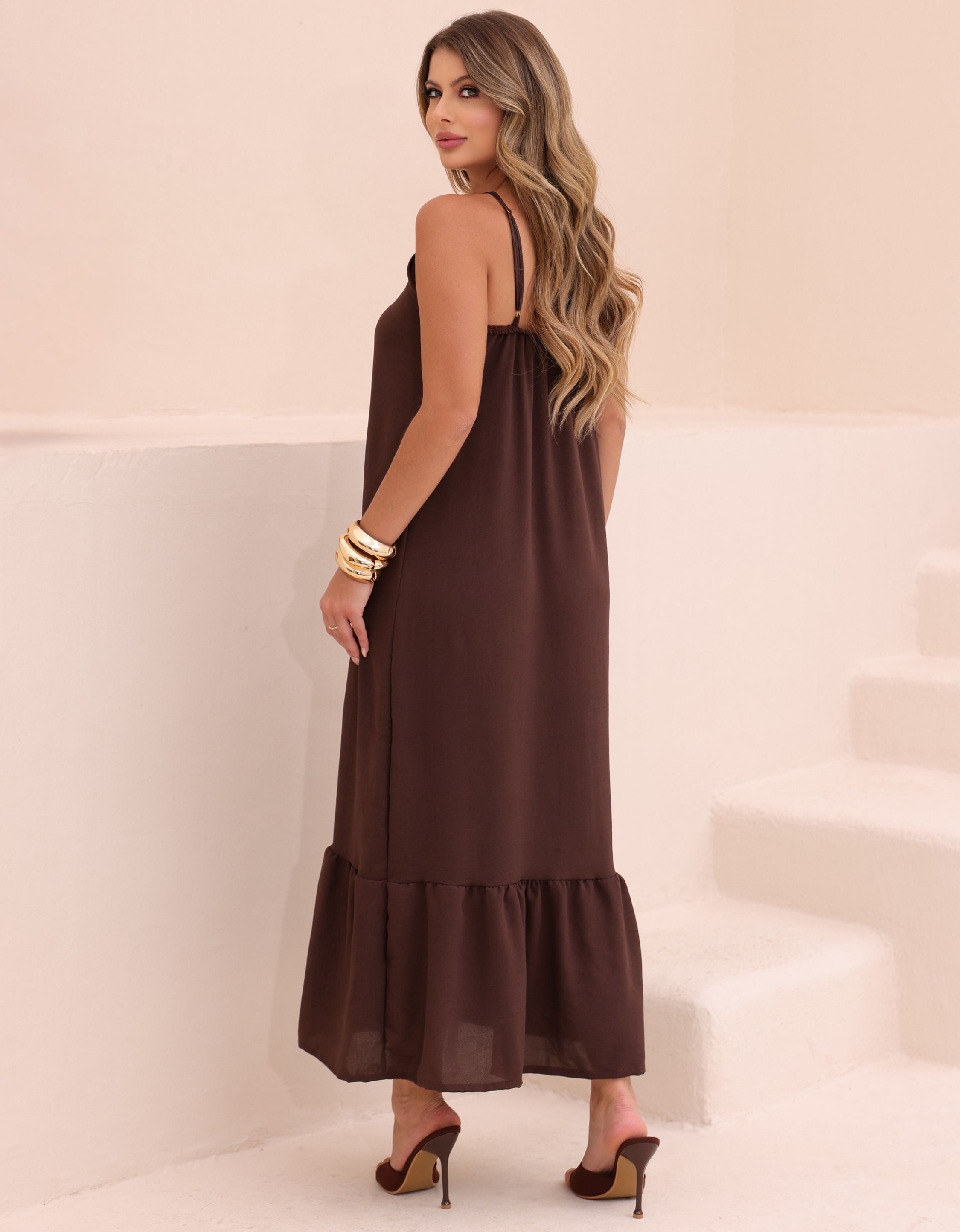 Vestido Longo em Crepe com Alças Reguláveis