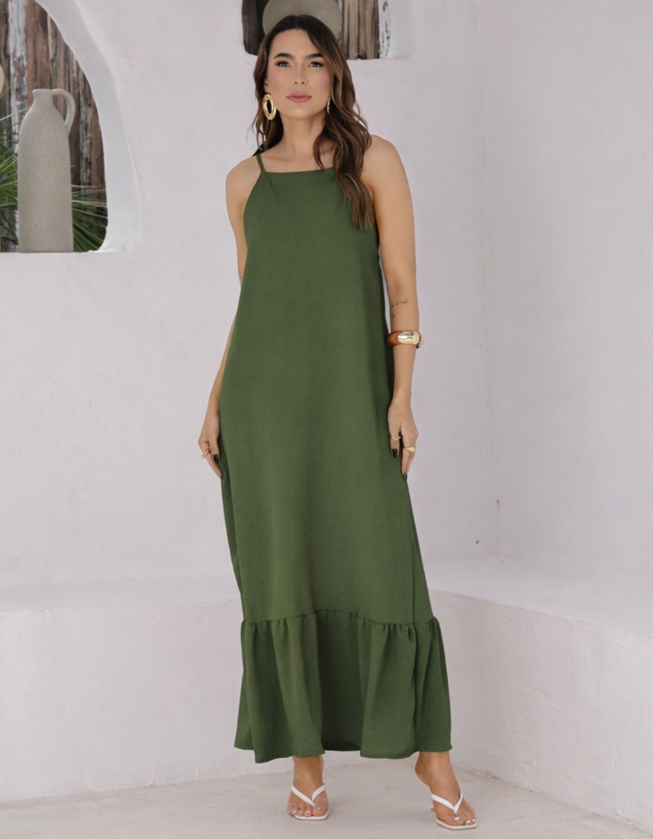 Vestido Longo em Crepe com Alças Reguláveis