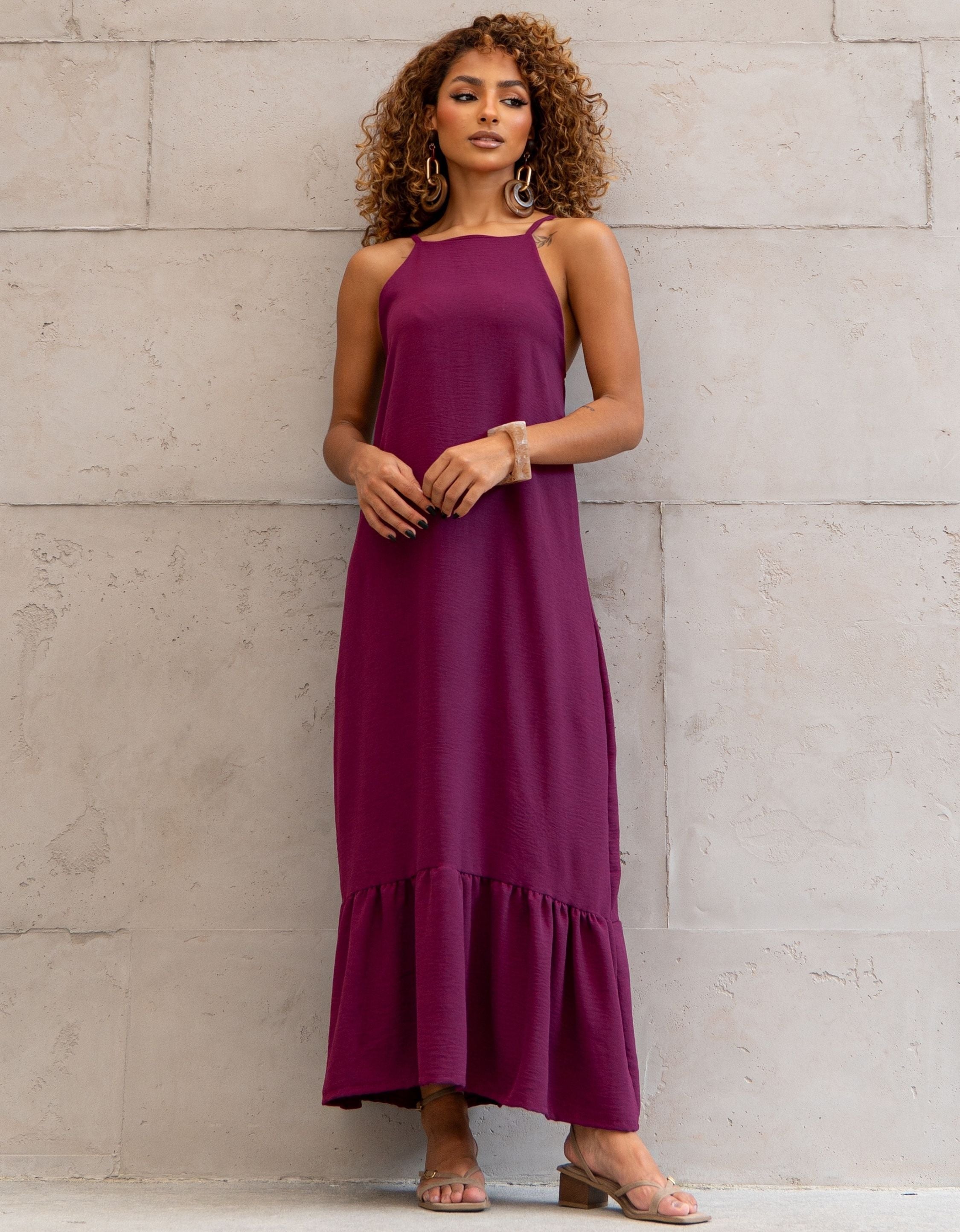 Vestido Longo em Crepe com Alças Reguláveis