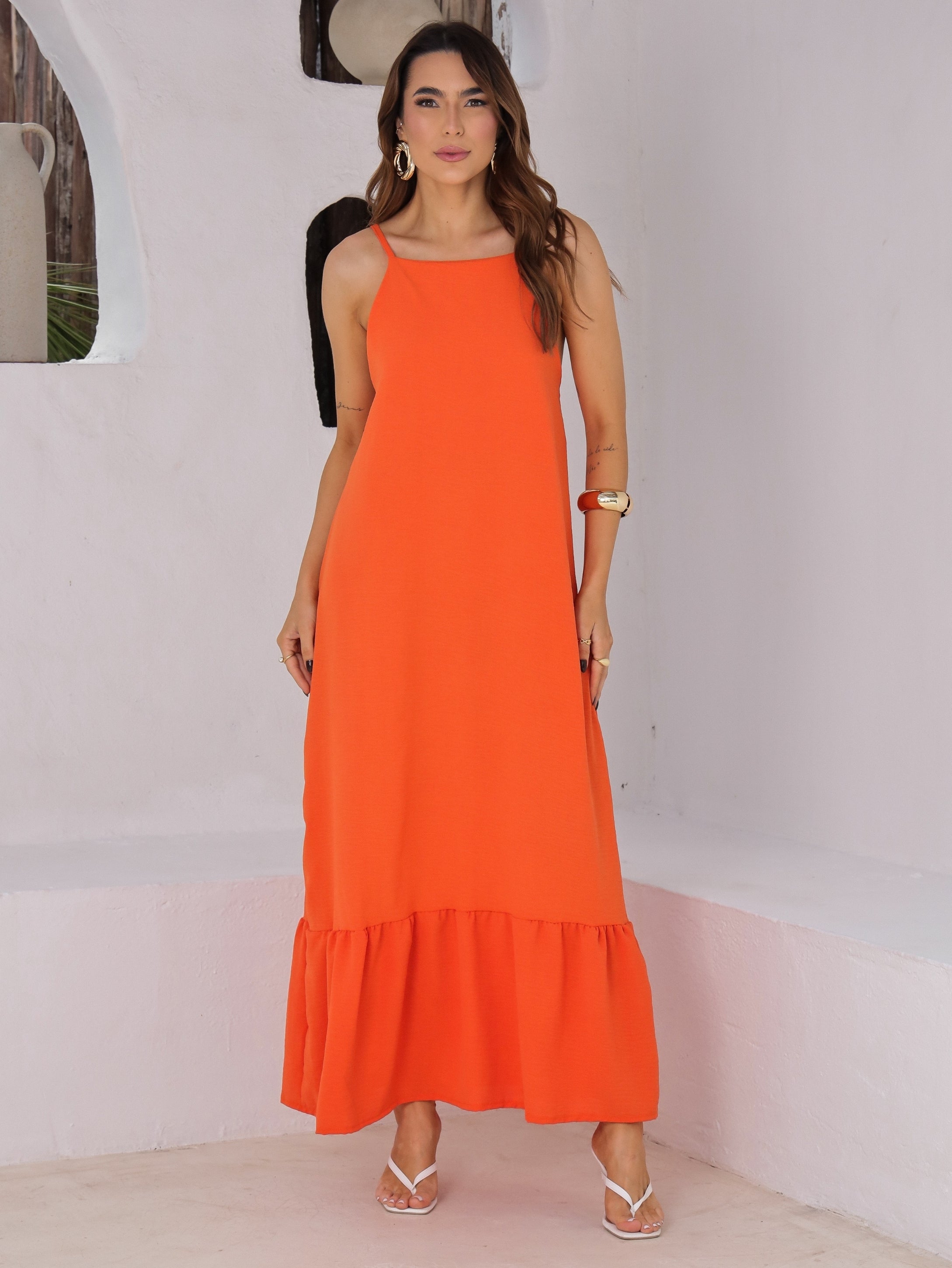 Vestido Longo em Crepe com Alças Reguláveis